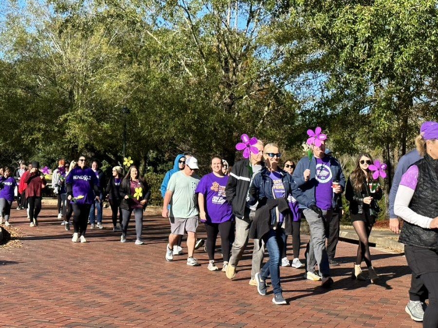 Participants Walk in Hope to End Alzheimer’s