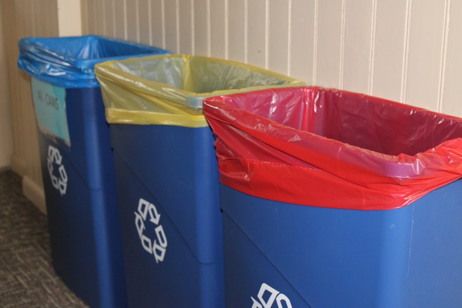 Recycling+bins+have+been+noticeably+absent+from+campus.