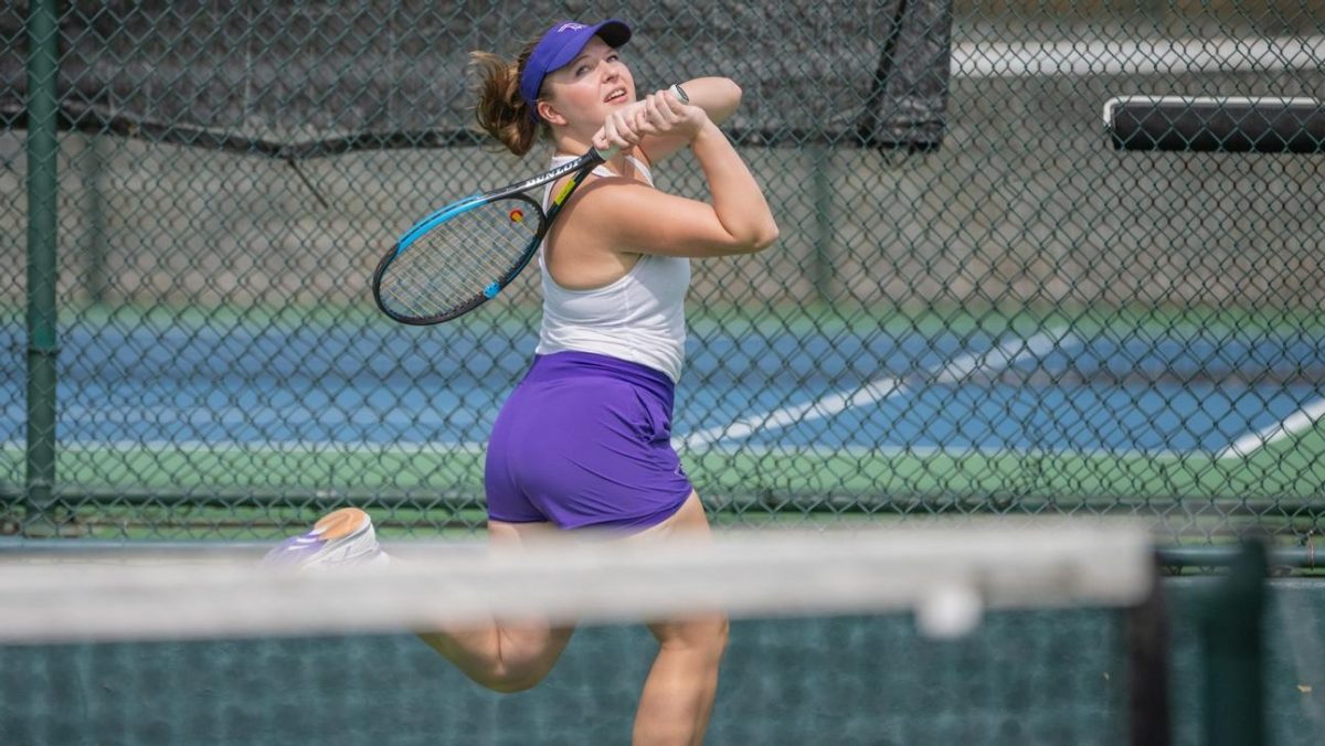 Spring Hill Sweeps Fort Valley State and Benedict